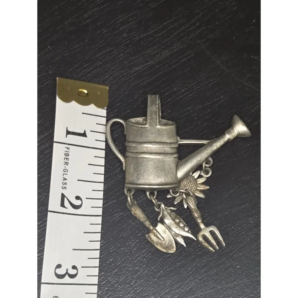 JJ Jonette Jewelry Pewter Watering Can Gardening Brooch Pin Sunflower Tools - Picture 4 of 4